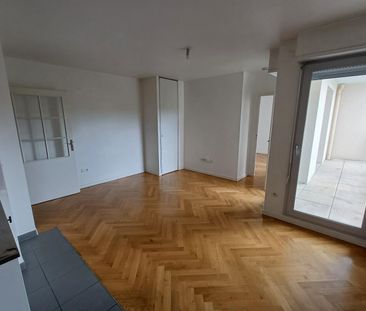 location Appartement T2 DE 42.28m² À LE CHESNAY - Photo 2