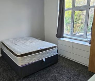 6 Bed - 32 Grimthorpe Terrace, Headingley, Leeds - LS6 3JS - Student - Photo 6