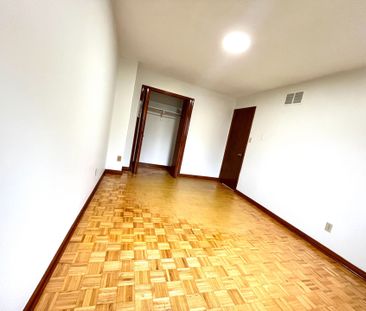 For Lease - 44 Lady Churchill Court, Toronto, Ontario - Photo 5