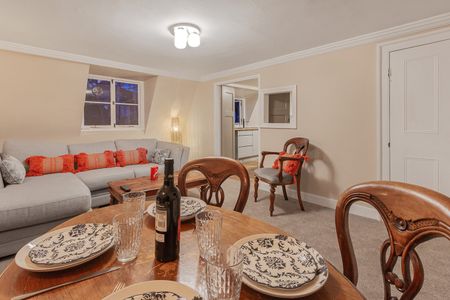4 Bed Flat, Cornwallis Crescent, BS8 - Photo 5