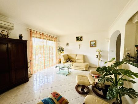 Location Appartement 2 pièces 71m² - Photo 5