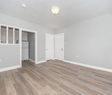 For Lease - 486 Holtby Avenue Unit# 3, Burlington, Ontario - Photo 1