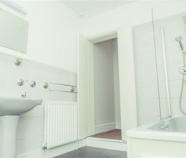 Artillery Road, Guildford, Surrey, GU1 4NN - Photo 1