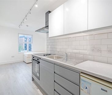 Harlesden Gardens - Photo 2