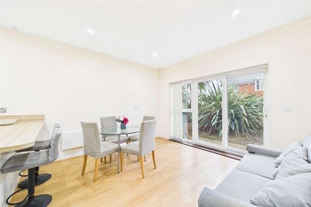 Heron House, Rushley Way, Reading, Berkshire, RG2 - Photo 1