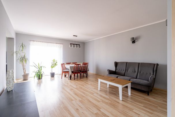 Mieszkaniez balkonem i miejscem postojowym - Фото 1