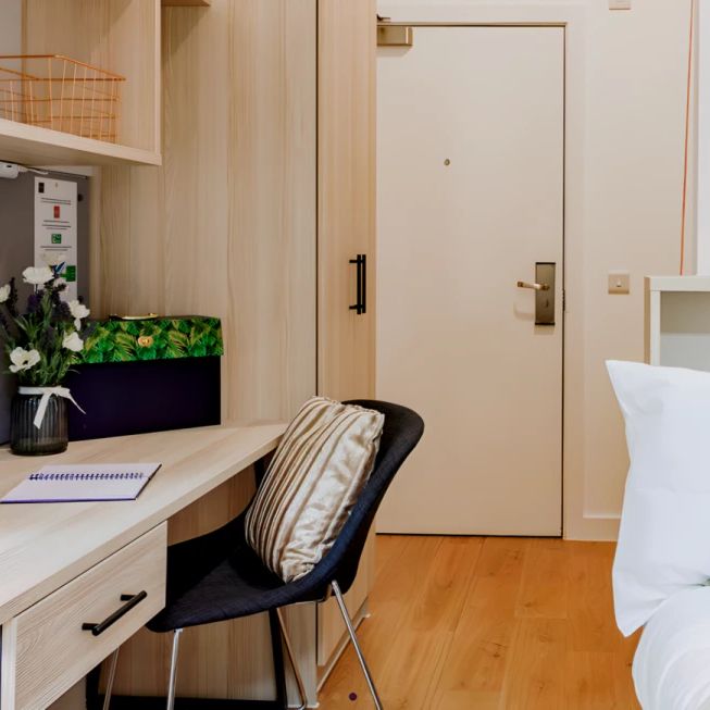 Premium Accessible Studio - Photo 1