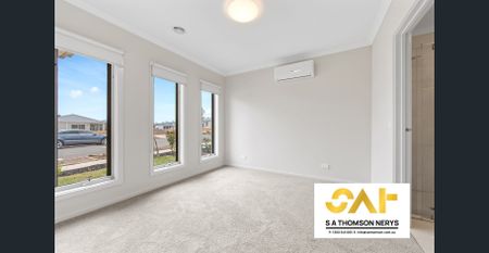 Modern Family Home in Truganina - Photo 3