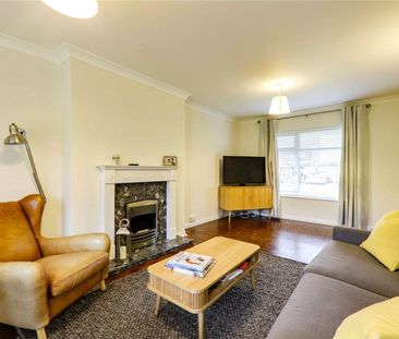 4 bedroom House in Starmead Drive, Wokingham - Photo 1