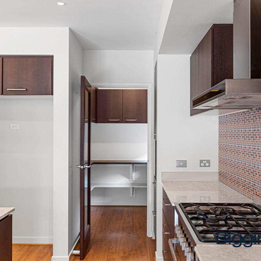 HOME THAT TICKS ALL THE BOXES!!! - Photo 1