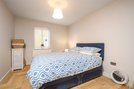 Annett Road, Walton-on-Thames, KT12 - Photo 4