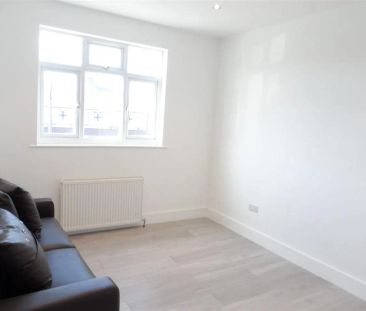 Bilton Road, Greenford - Photo 1