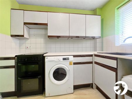 1 bedroom flat to rent - Photo 5