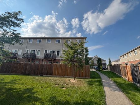For Lease - 100 Chester Drive Unit# 27, Cambridge, Ontario - Photo 5