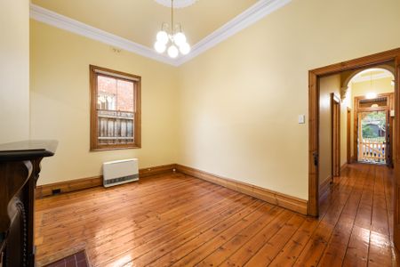 16 Raphael Street, Abbotsford, VIC 3067 - Photo 2