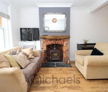 2 bedroom terraced house to rent - Photo 2