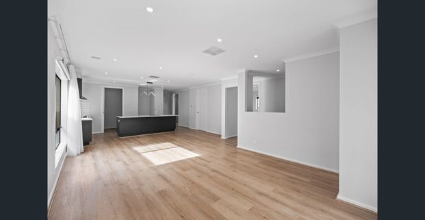 Spacious Family Living Next to the Park - 55 Bushranger Drive, Sunbury - Photo 1