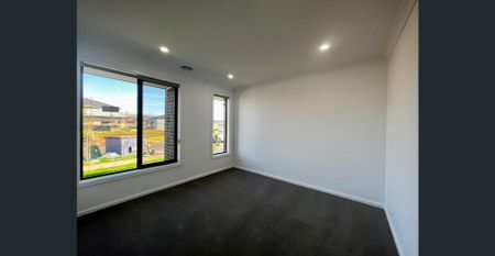 Modern 4 Bedroom House for Rent - Photo 5