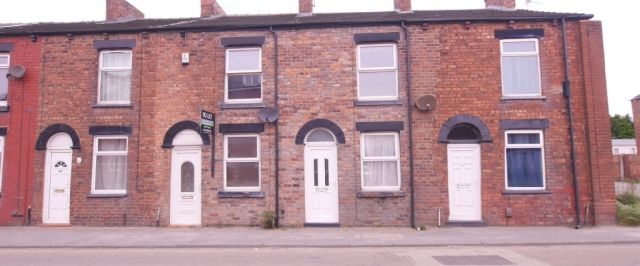 2 Bedroom Terraced House - Photo 1