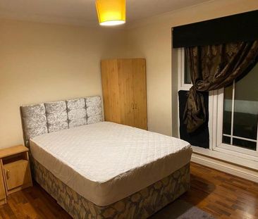 4 Bed Terraced House, Yew Street, M15 - Photo 3
