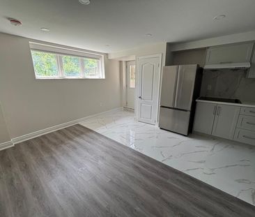 For Lease - 178 Cottonwood Crescent, Welland, Ontario - Photo 4