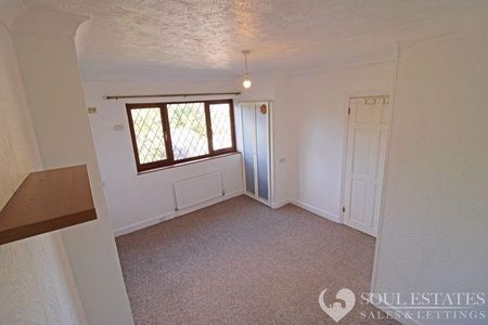 3 bedroom semi-detached house to rent - Photo 5