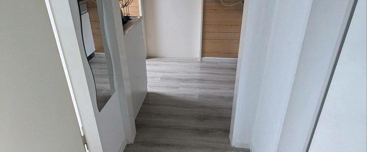 2 zimmer Wohnung (2. OG) ab 1.12.25 - Photo 1