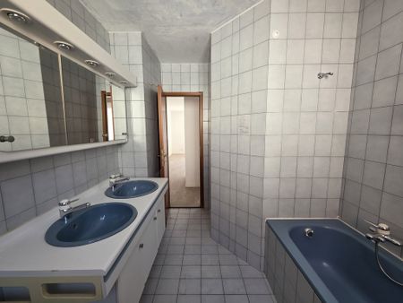 SPACIEUX 4 PIECES DE 110 M2 - Foto 5