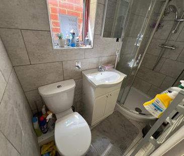 1 bedroom semi-detached house to rent - Photo 4