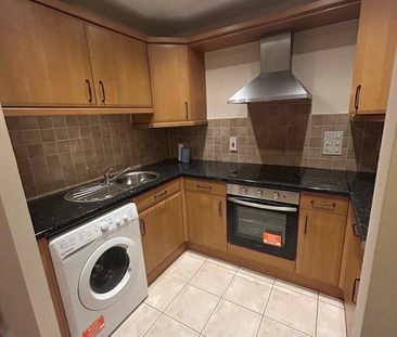 2 Bed Flat, Stockwell Road, SW9 - Photo 5