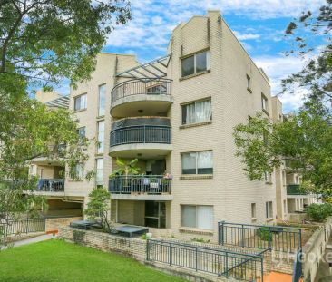 “Spacious Open Plan neat & Tidy Two Bedroom Unit!” - Photo 6