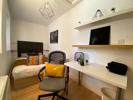 2 Bed Flat, New Walk, LE1 - Photo 3
