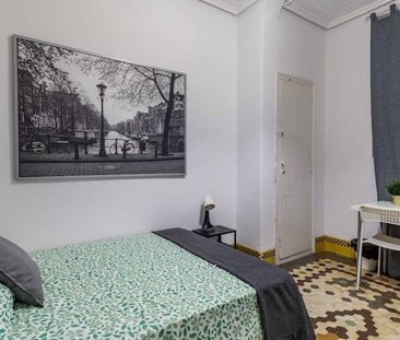 Málaga, Andalusia 29001 - Photo 1