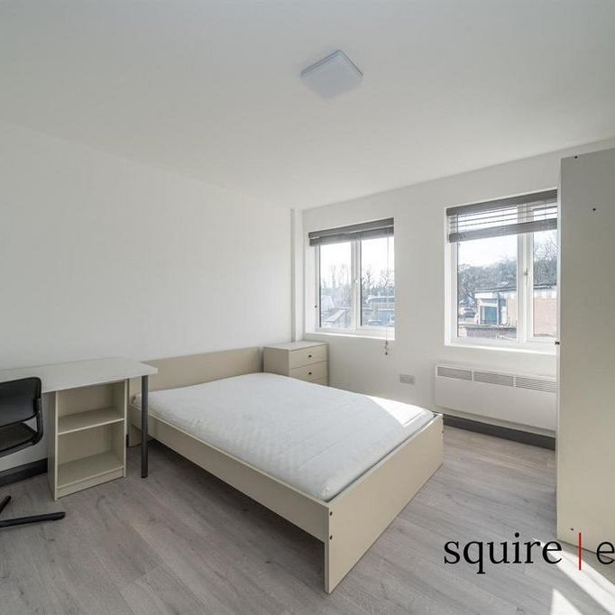 6 bedroom house of multiple occupation to rent - Photo 1