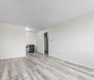 For Lease - 105 Twenty Fifth Street Unit# 20, Toronto, Ontario - Photo 1