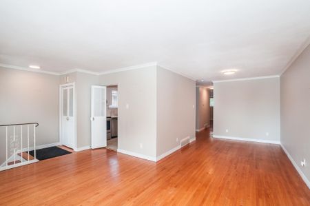 For Lease - 92 Fortrose Crescent, Toronto, Ontario - Photo 4