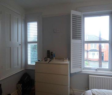 St Lawrence Road, Upminster, RM14 - Photo 1