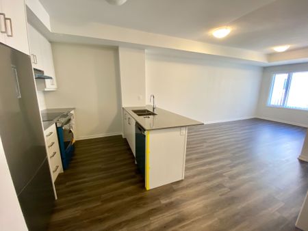 For Lease - 131 Honeycrisp Crescent Unit# TH223, Vaughan, Ontario - Photo 5