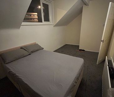 Room in a Shared House, York Road, LS9 - Photo 6