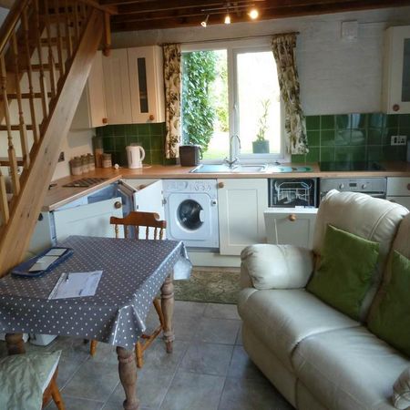 1 bedroom cottage to rent - Photo 3
