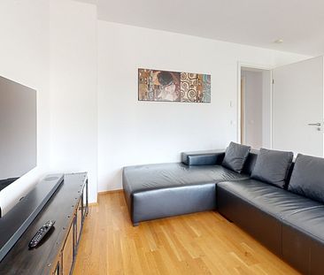 Miete: Attraktive 4-Zimmer-Wohnung mit 2 Balkonen und viel Platz in Münchener Westen. - Photo 3