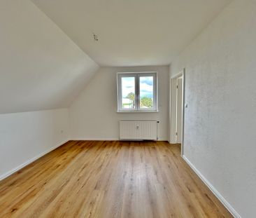 Komplett modernisierte Obergeschosswohnung – kurzfristig beziehbar! - Photo 2