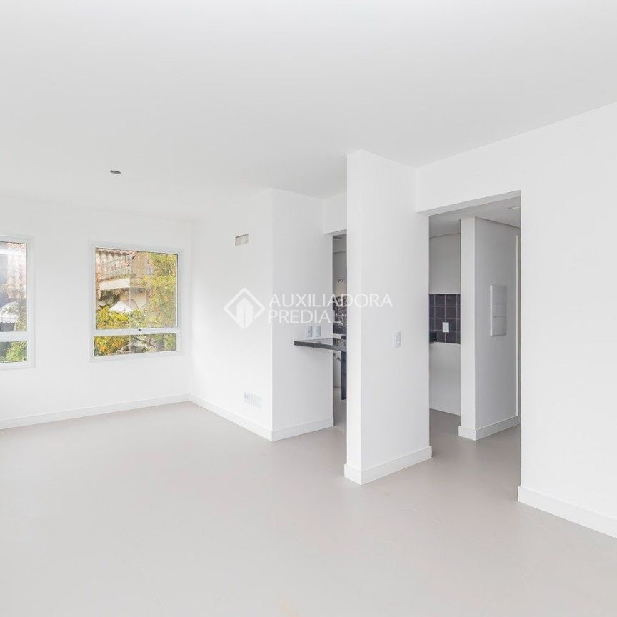 Apartamento com 2 quartos e 62m² para alugar em Auxiliadora, Porto Alegre. - Photo 1