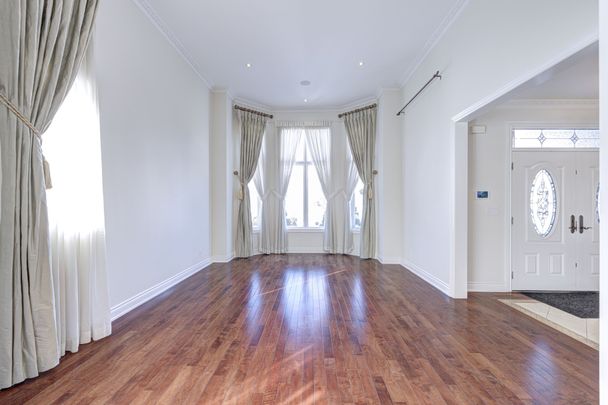 For Lease - 819 Canyon Street, Mississauga, Ontario - Photo 1