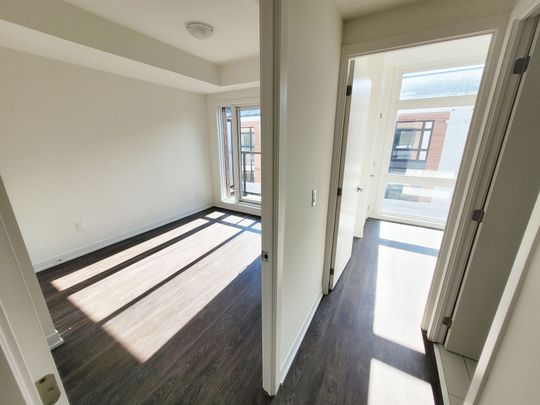 For Lease - 2 Steckley House Lane Unit# 911, Richmond Hill, Ontario - Photo 1
