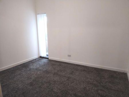 3 bedroom apartment to rent - Photo 3