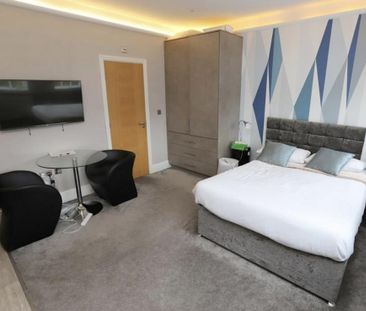 Studio to rent - Photo 3