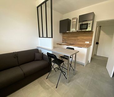 Appartement 16.27 m² - 1 pièce - Versailles (78000) - Photo 2