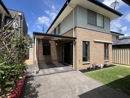 3 Bedroom Townhouse in Caroline Springs !! - Photo 5
