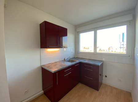 Location Appartement 2 pièces 45m² HEROUVILLE ST CLAIR 14200 - Photo 4